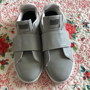 Men's Leather Sneakers